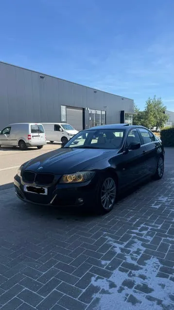 BMW E90