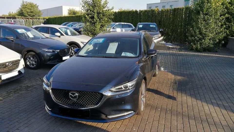 Mazda 6