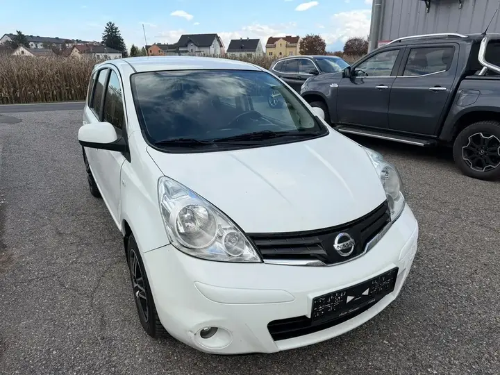 Nissan Note 2009 photo 2