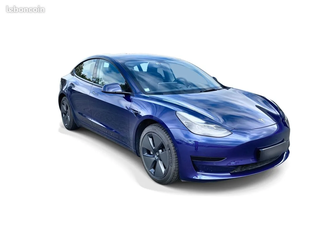 Tesla Model 3 2022 photo 3