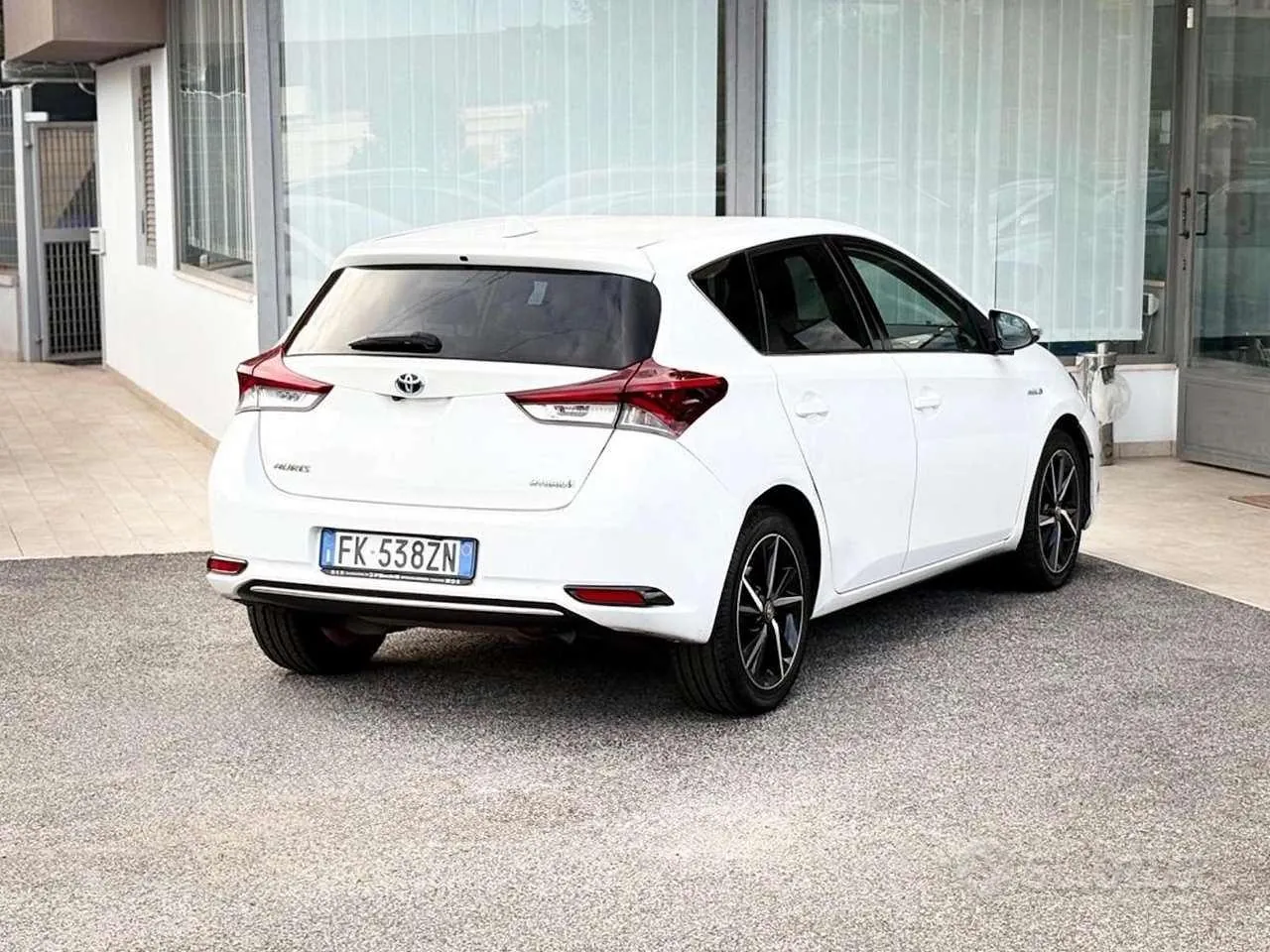 Toyota Auris 2017 photo 5