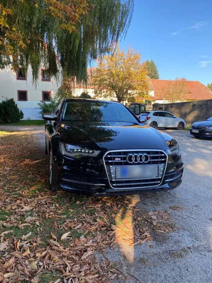 Audi S6 Avant