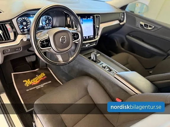 Volvo V60 Cross Country 2021 photo 5