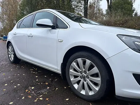 Opel Astra 2015 photo 5