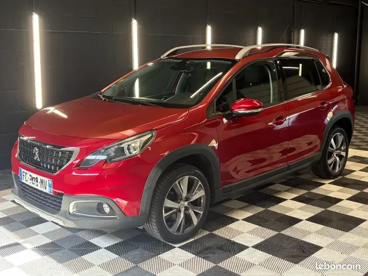 Peugeot 2008 2017 photo 2