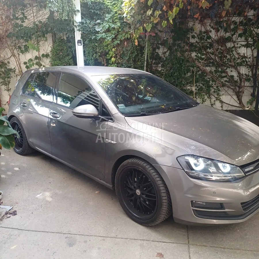 Volkswagen Golf 2013 photo 3