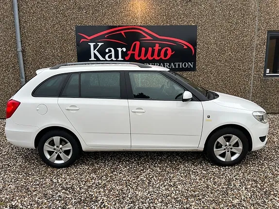 Skoda Fabia 2013 photo 5