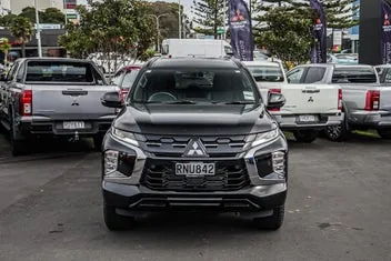 Mitsubishi Pajero Sport 2026 photo 5