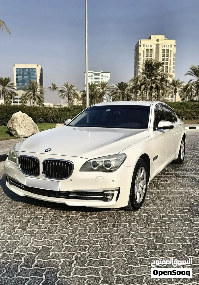 BMW 7 Series 2014 photo 2