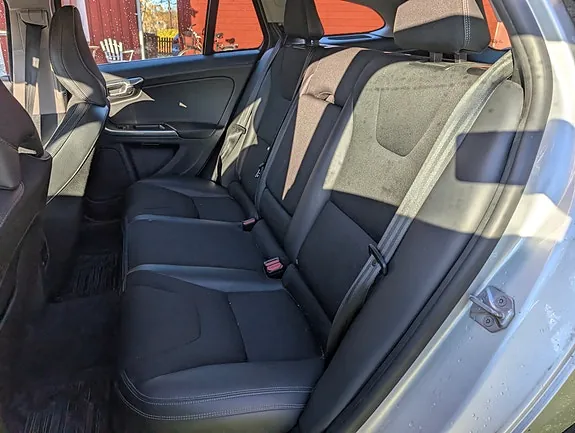 Volvo V60 2015 photo 4