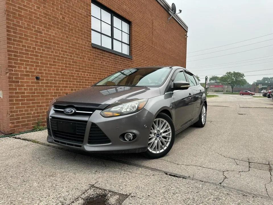 Ford Focus 2013 photo 2