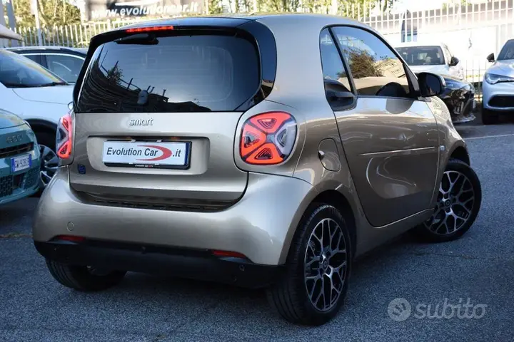 Smart Fortwo 2021 photo 3