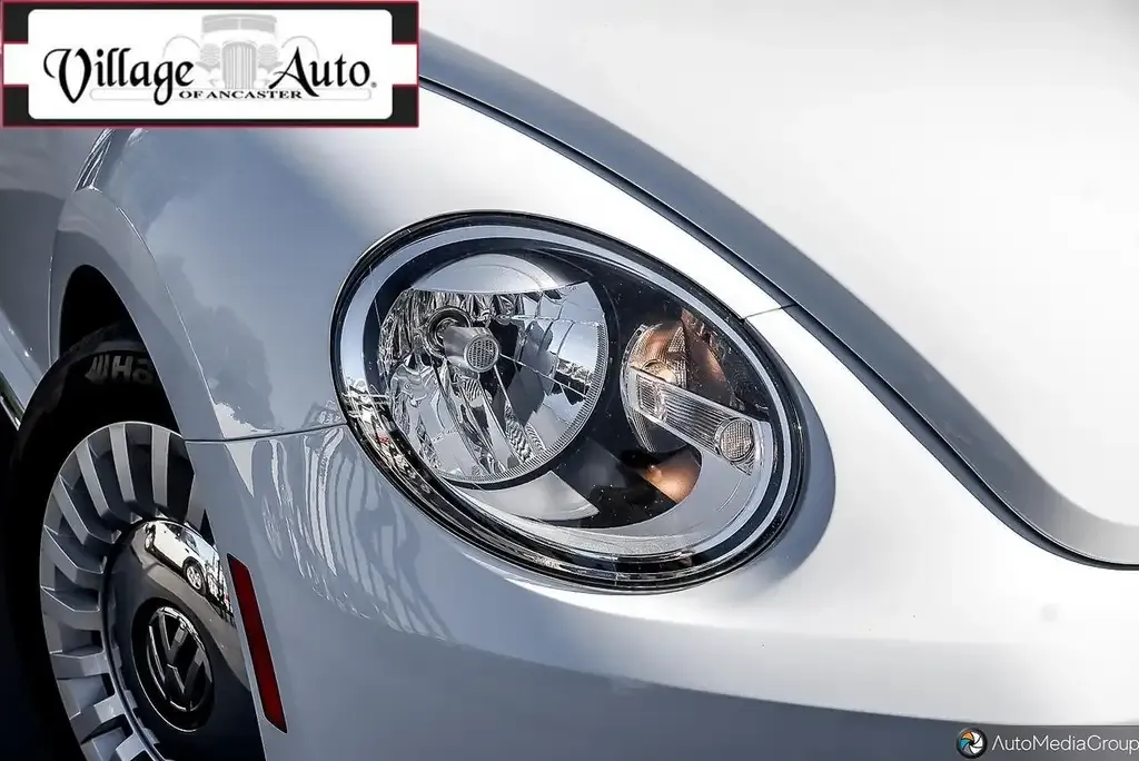 Volkswagen Beetle 2016 photo 2