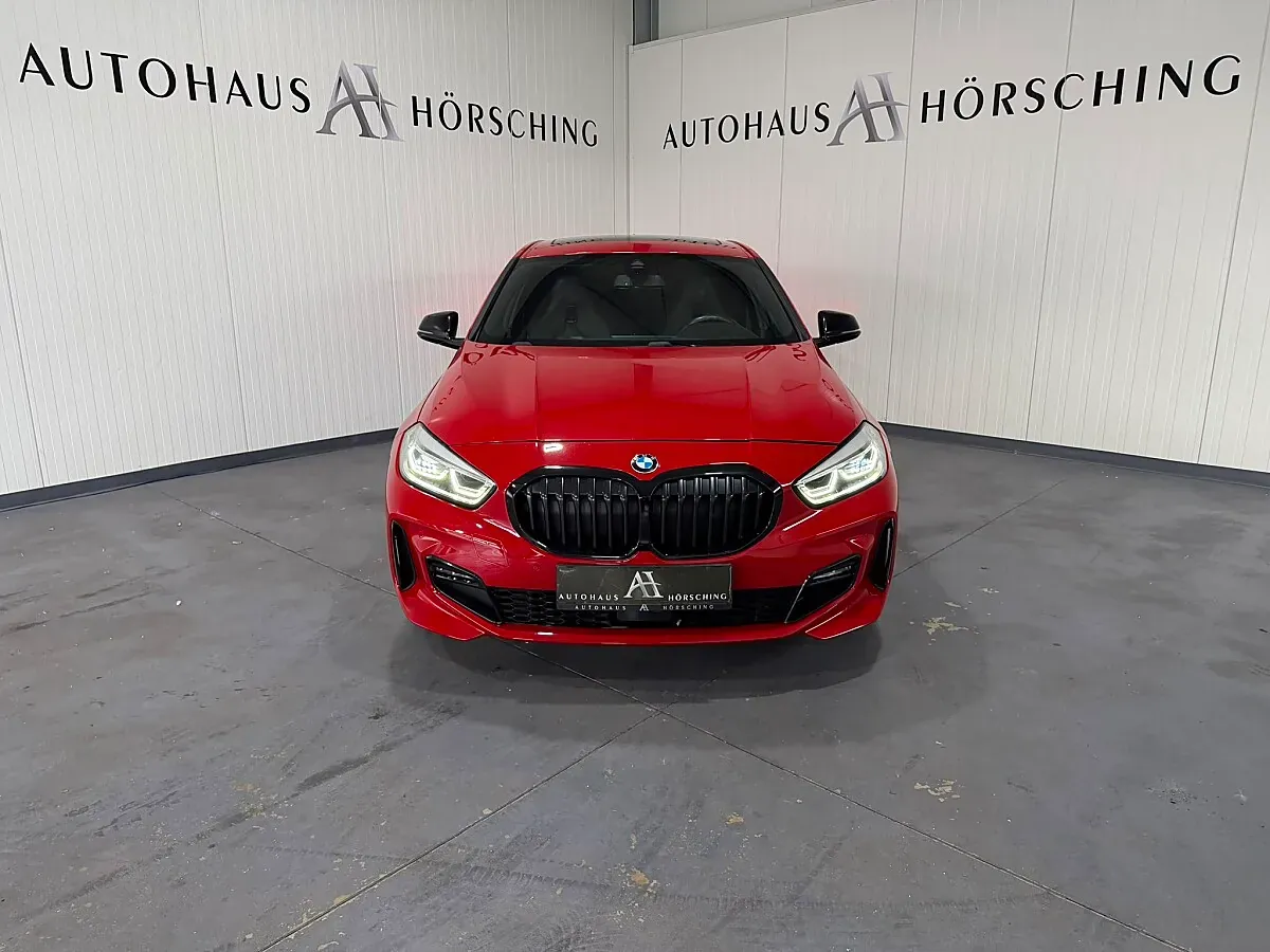 BMW 1 Series 2020 photo 2