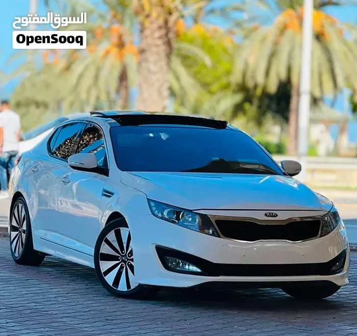 Kia K5 2012 photo 2
