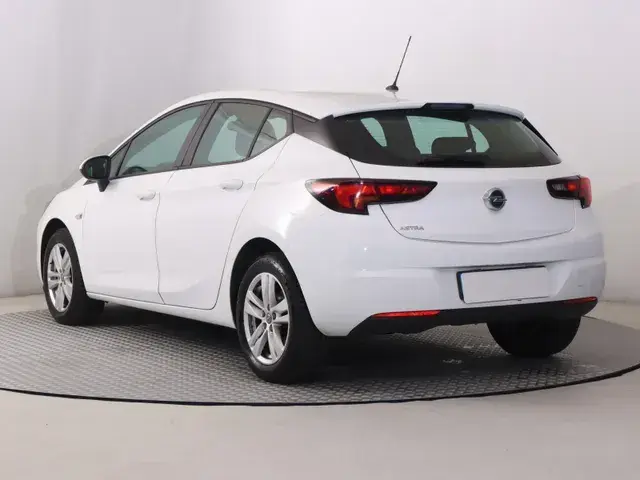 Opel Astra 2016 photo 3