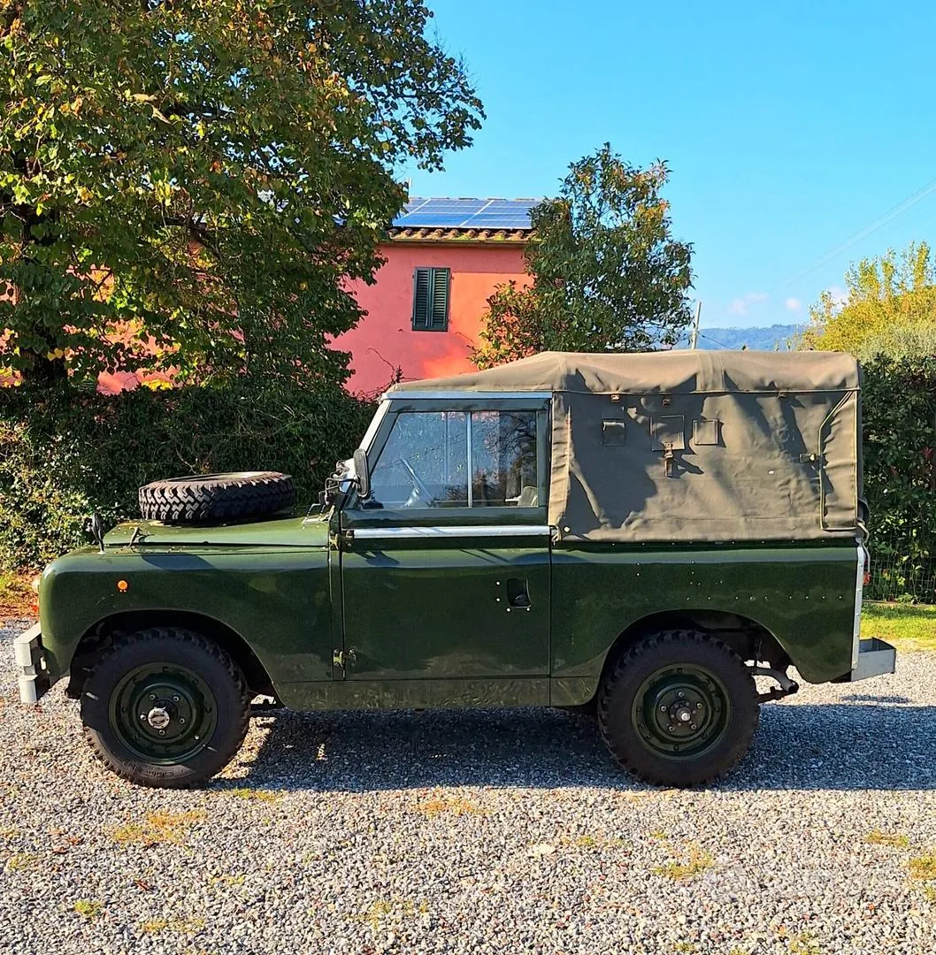 Land Rover Defender 1960 photo 5