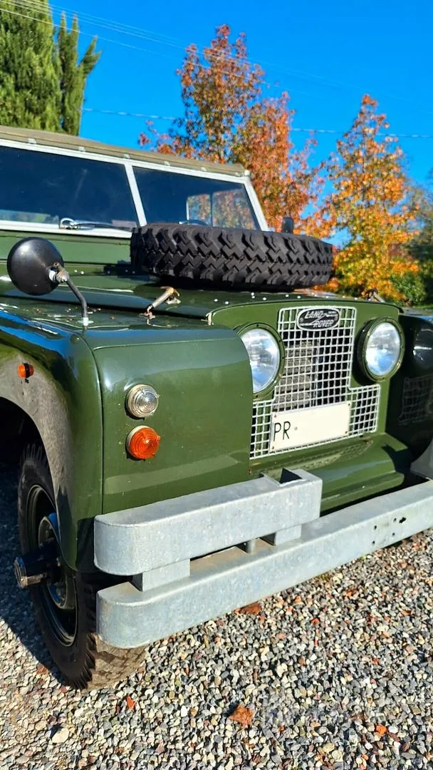 Land Rover Defender 1960 photo 3