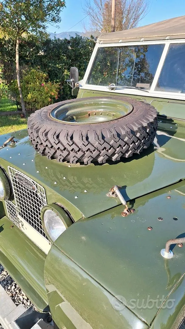 Land Rover Defender 1960 photo 4