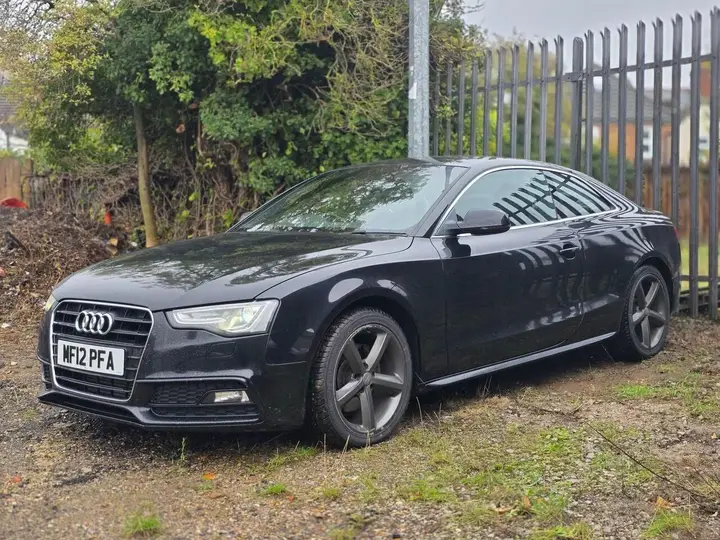 Audi A5 2012 photo 3