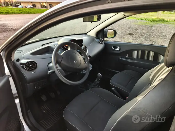 Renault Twingo 2014 photo 4