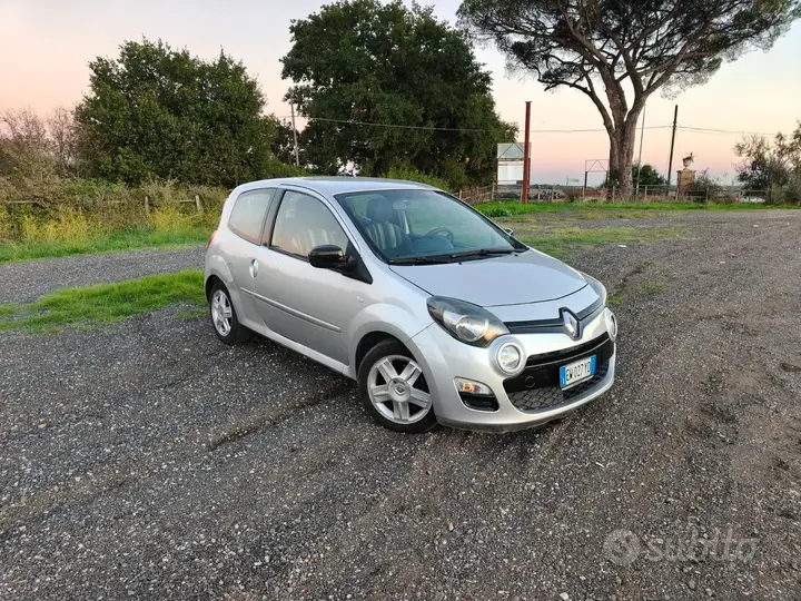 Renault Twingo 2014 photo 2