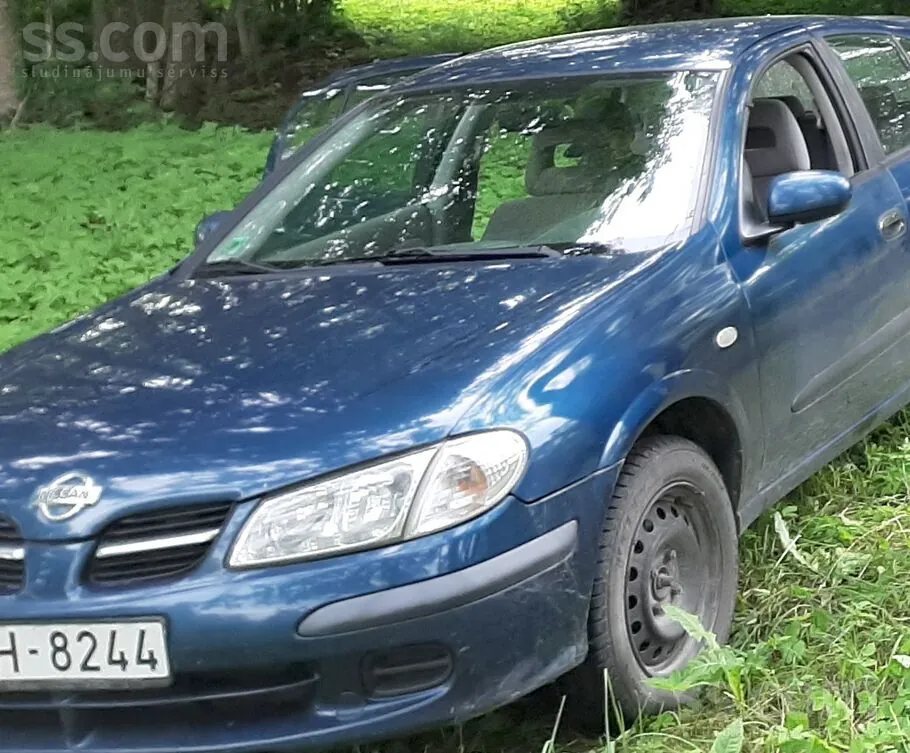 Nissan Almera
