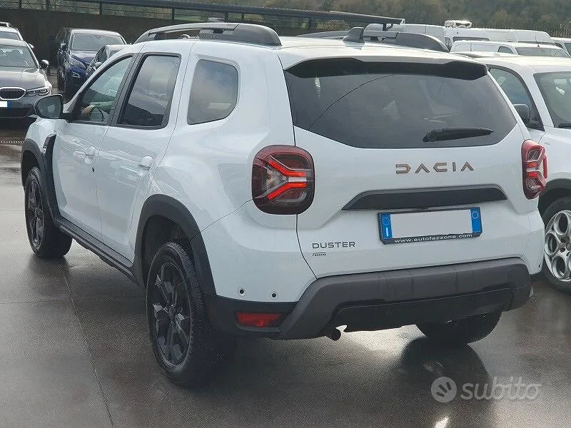 Dacia Duster 2023 photo 4