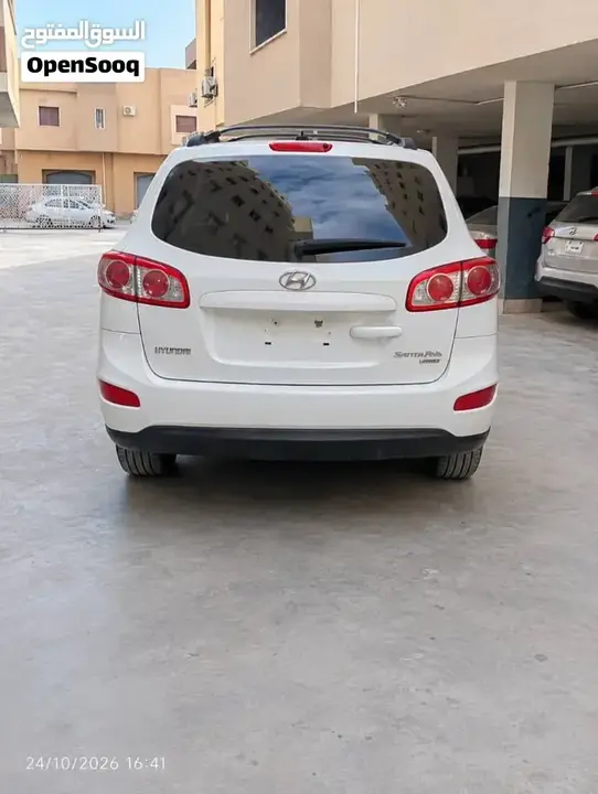 Hyundai Santa Fe 2012 photo 3