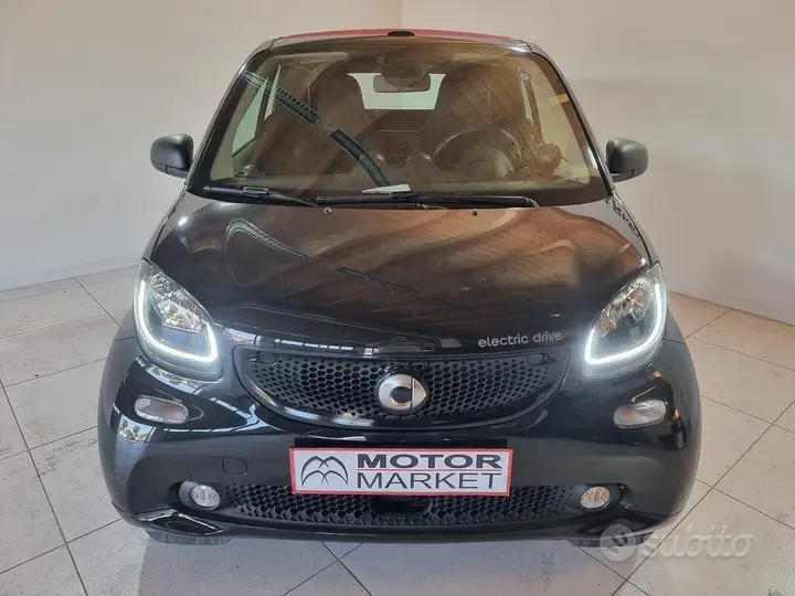 Smart Fortwo 2018 photo 2