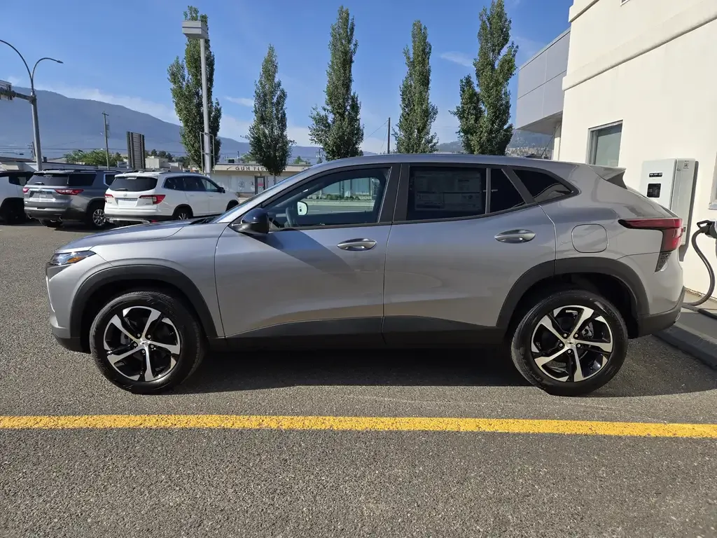 Chevrolet Trax 2026 photo 2
