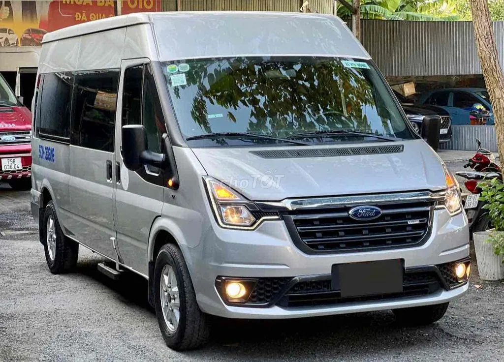 Ford Transit 2023 photo 2