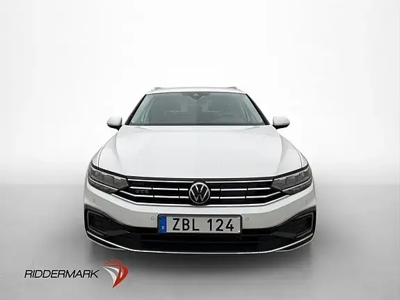 Volkswagen Passat 2021 photo 2