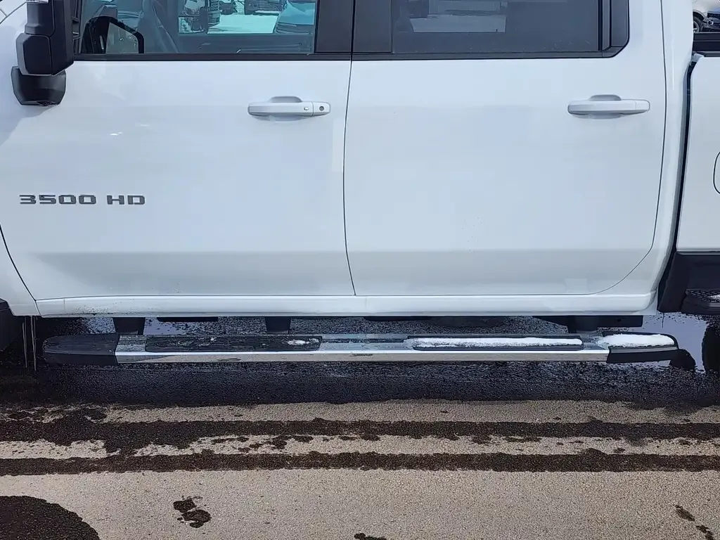 Chevrolet Silverado 3500 2026 photo 4