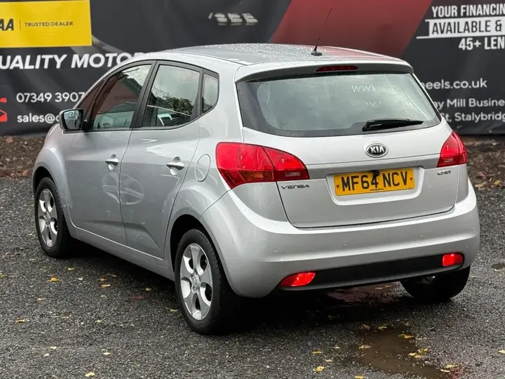 Kia Venga 2014 photo 4