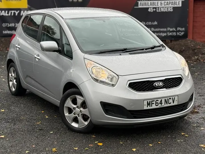 Kia Venga 2014 photo 2
