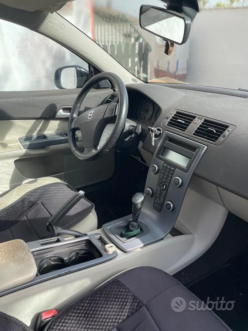 Volvo C30 2010 photo 4