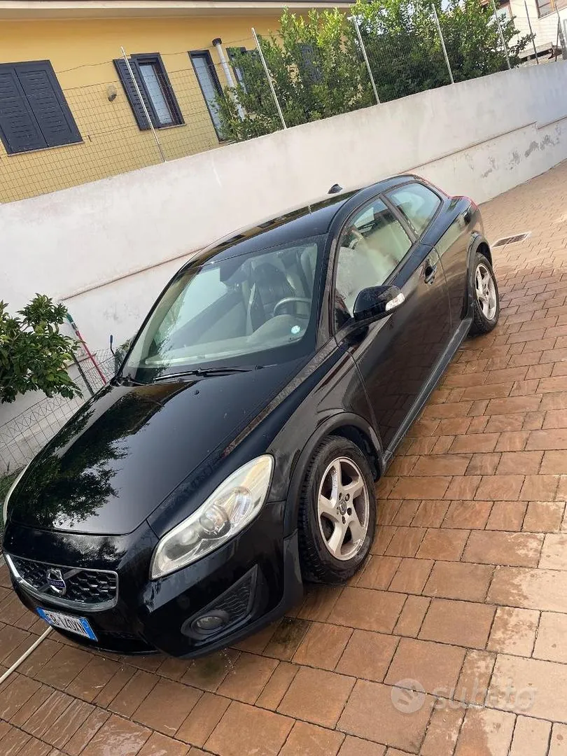 Volvo C30 2010 photo 2