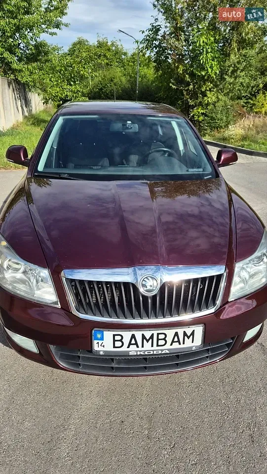 Skoda Octavia 2012 photo 2