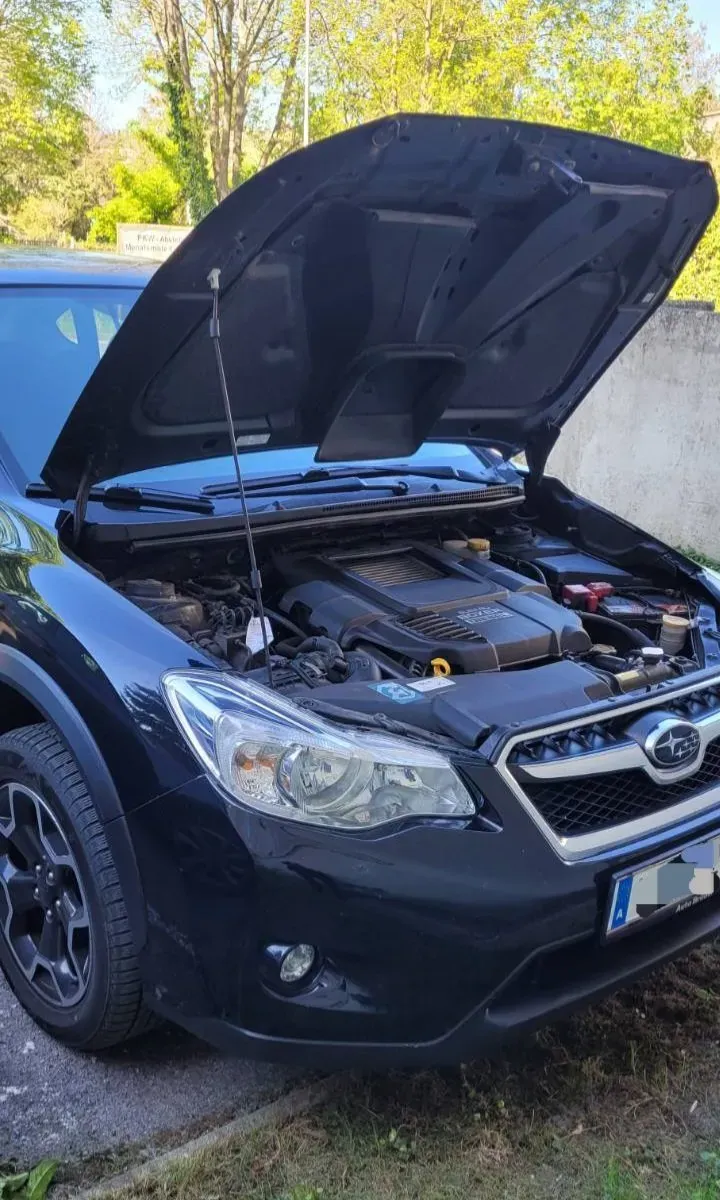 Subaru Xv 2012 photo 3