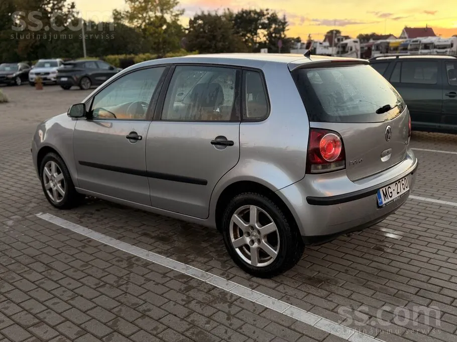 Volkswagen Polo 2006 photo 3