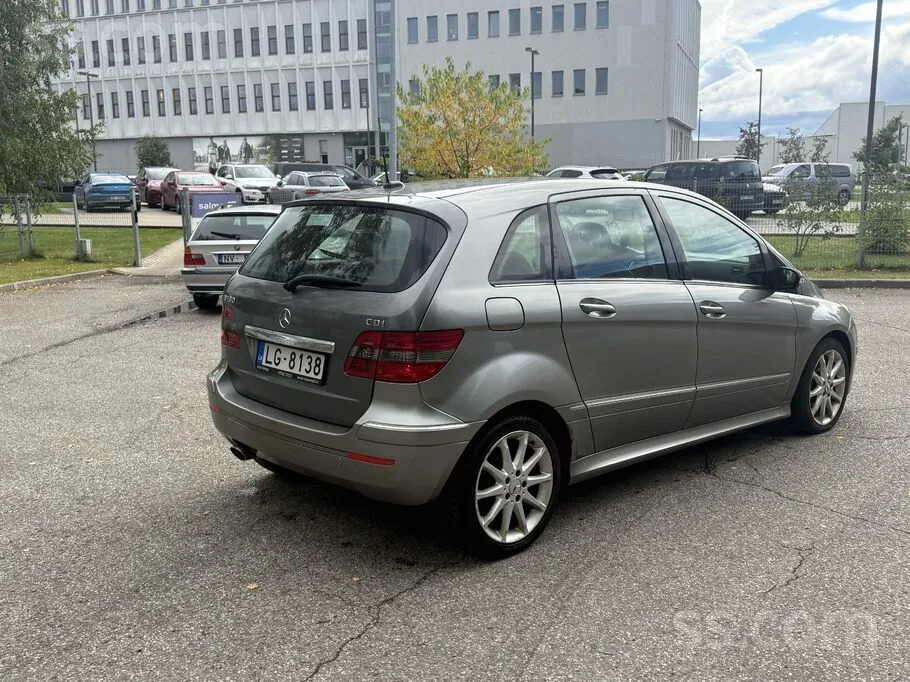 Mercedes-Benz B180 2007 photo 3