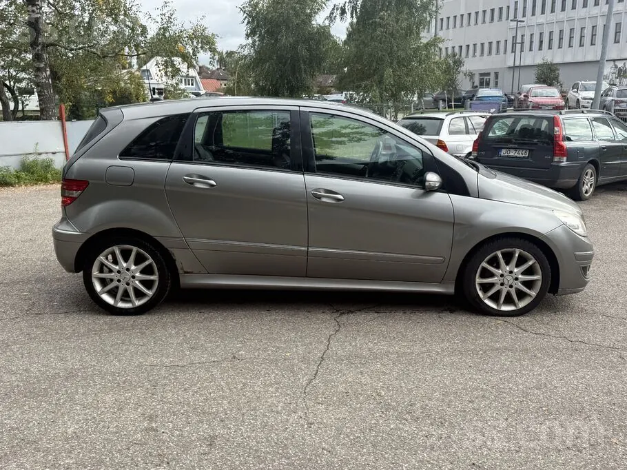 Mercedes-Benz B180 2007 photo 2