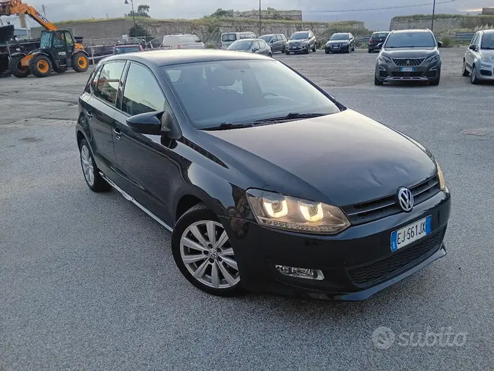 Volkswagen Polo 2011 photo 4