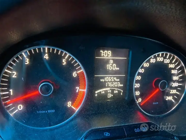 Volkswagen Polo 2011 photo 5