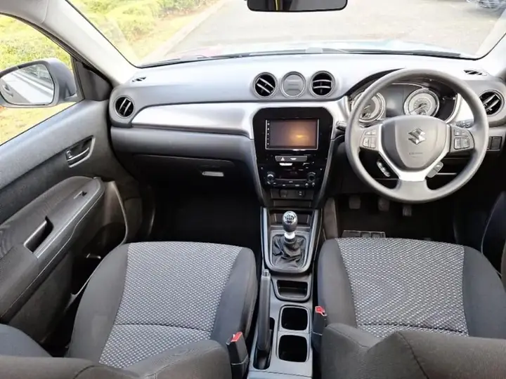 Suzuki Vitara 2024 photo 3
