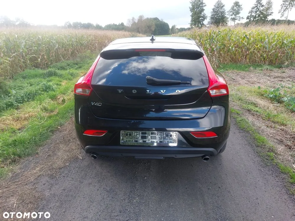 Volvo V40 2019 photo 4