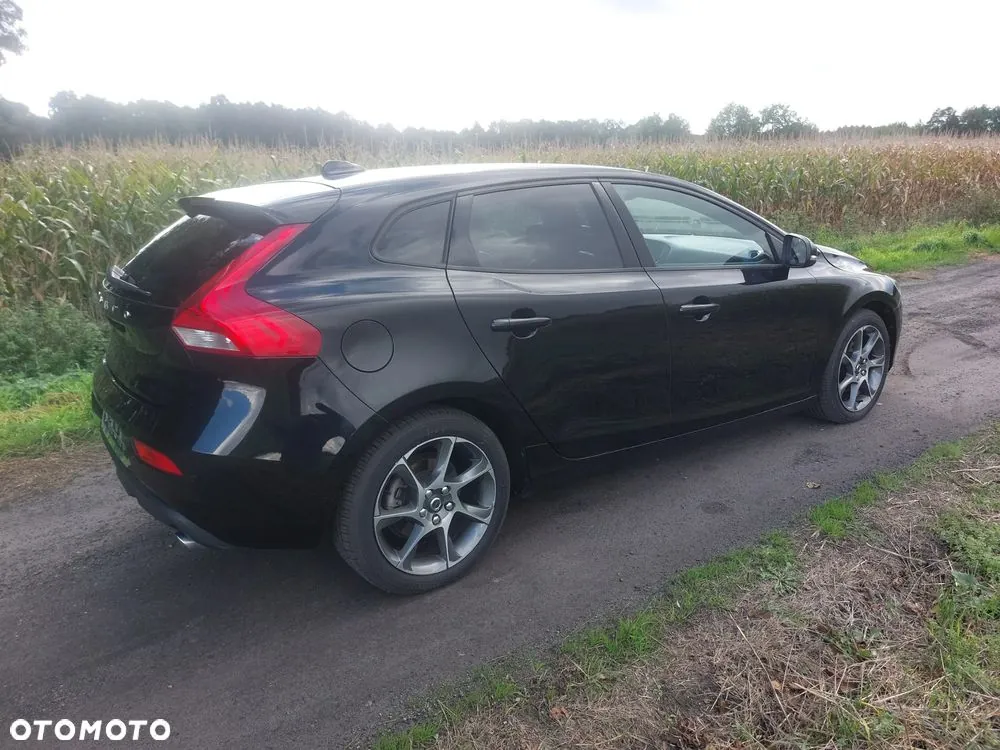 Volvo V40 2019 photo 5