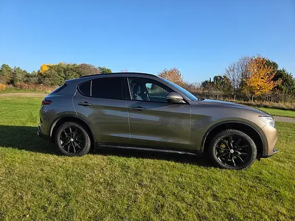 Alfa Romeo Stelvio 2018 photo 5