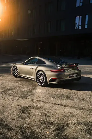 Porsche 911 Turbo S 2018 photo 5